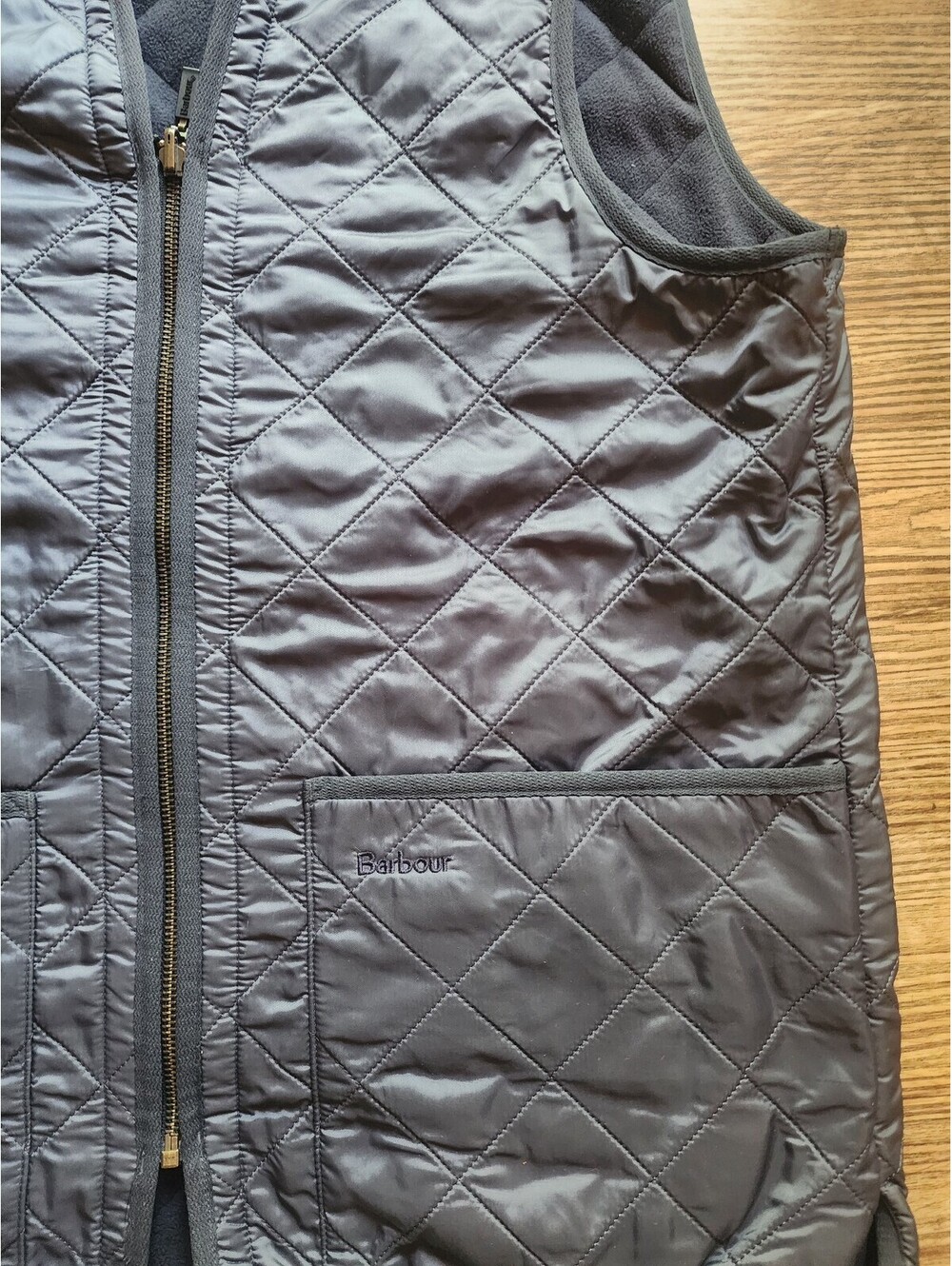 Size M - Barbour Men's Navy Polarquilt Zip-In Vest - Picture 8 of 9